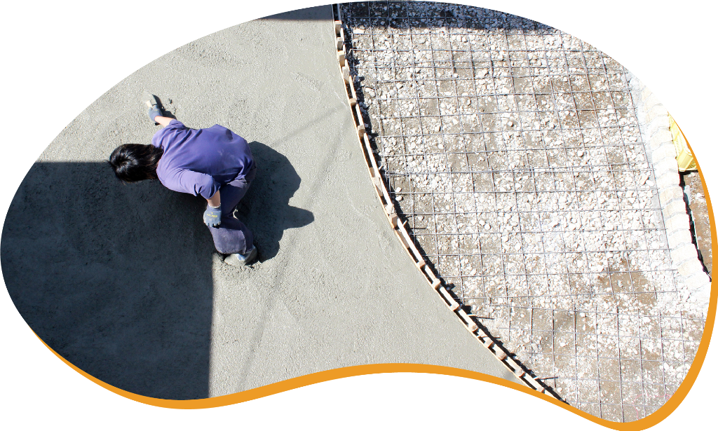 仲間と下請け募集中！稼げる仕事なら栃木県宇都宮市拠点にエクステリア工事を行う「ケイテック」の求人へ。